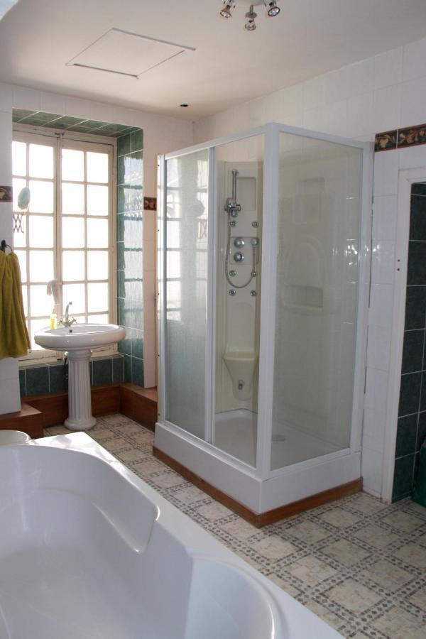 Suite Leon Edoux Saint-Savin  Εξωτερικό φωτογραφία